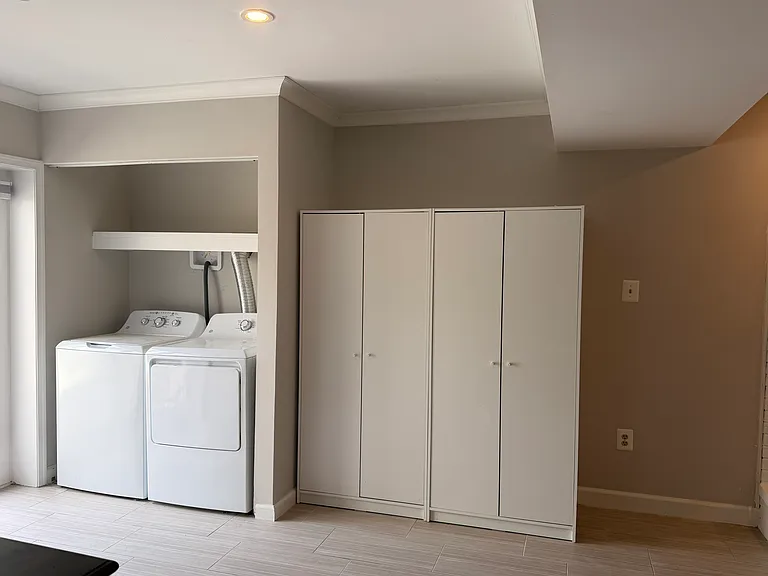 Barn Ridge Dr — Photo 3