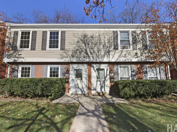 1508 Pebblecreek Dr, Glenview, IL 60025