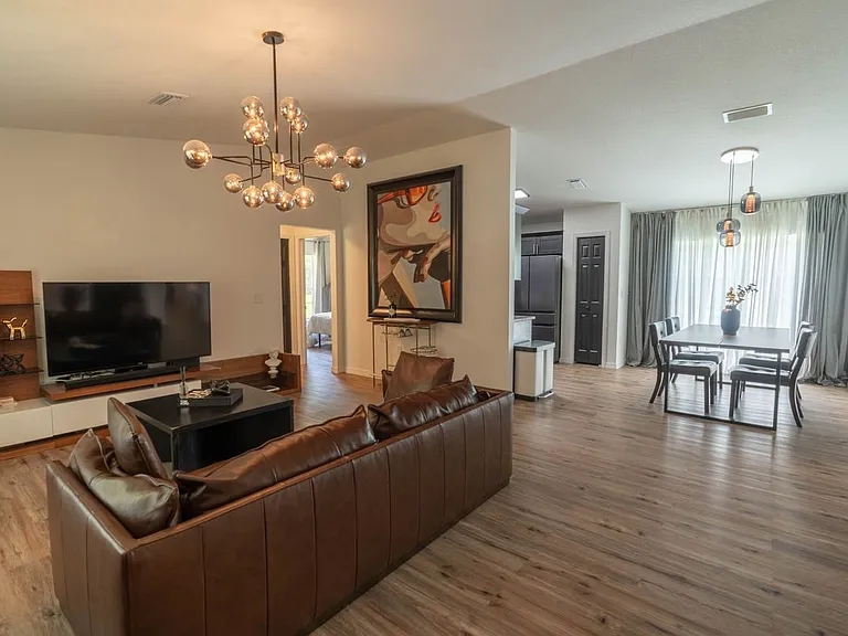 1641 SW 31st Ave — Photo 15
