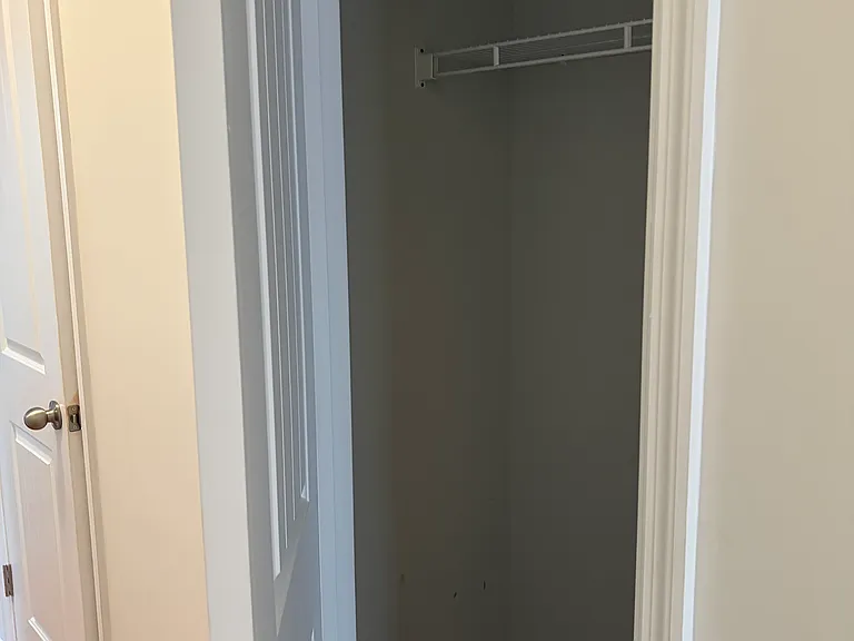 408 Vandemere Ct — Photo 26