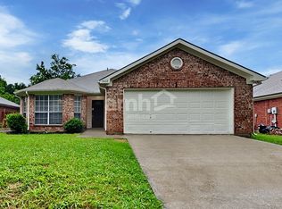 1602 Prescott Dr, Mansfield, TX 76063