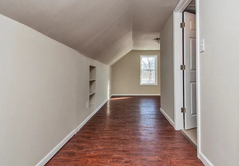 902 Titus Ave — Photo 17