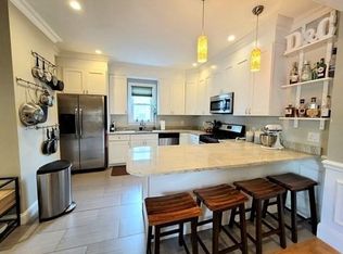 17 Pleasant St, Quincy, MA 02169