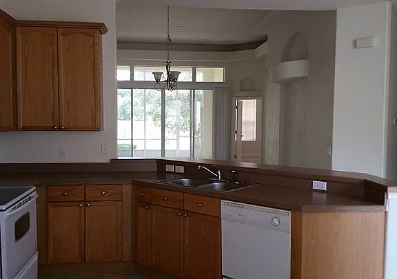 3rd image of 154 Sedona Cir