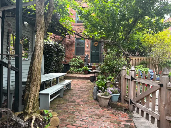40 Hicks Street FR image 1 of 14