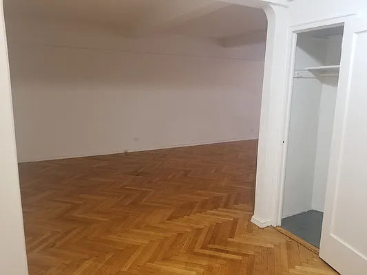 Rented by Punia & Marx Inc. | media 4