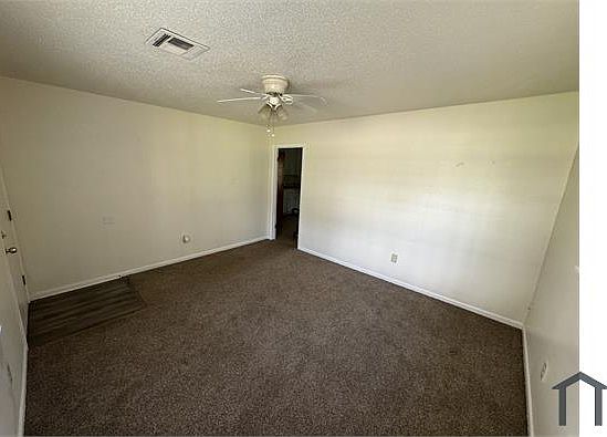 3rd image of 310 Dyas Dr