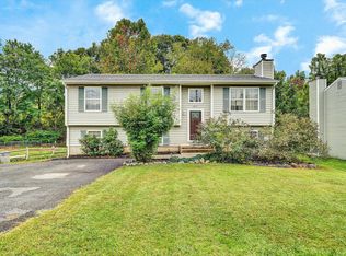 2971 Stonebridge Cir, Vinton, VA 24179