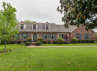 2232 Racquet Club Dr, Murfreesboro, TN 37128