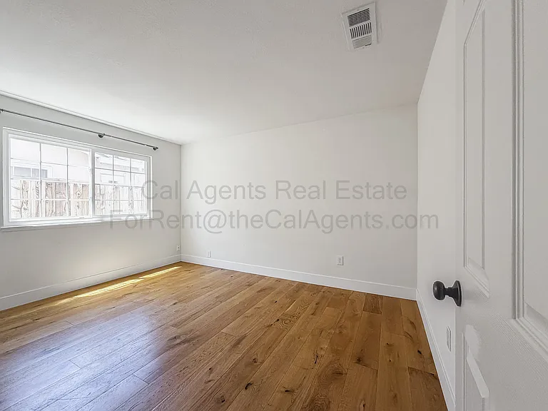 4207 Queen Anne Dr — Photo 16