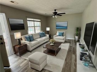 1727 Oak Grove Church Rd #B, Carrollton, GA 30117