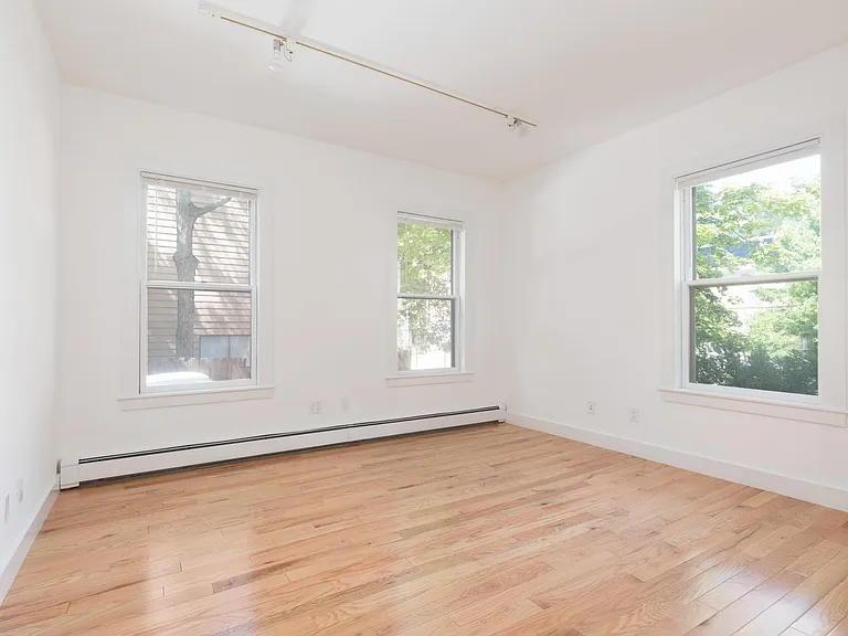 507 Putnam Ave — Photo 12
