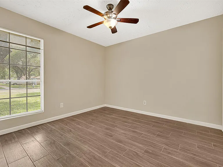 13439 White Cliff Dr — Photo 17