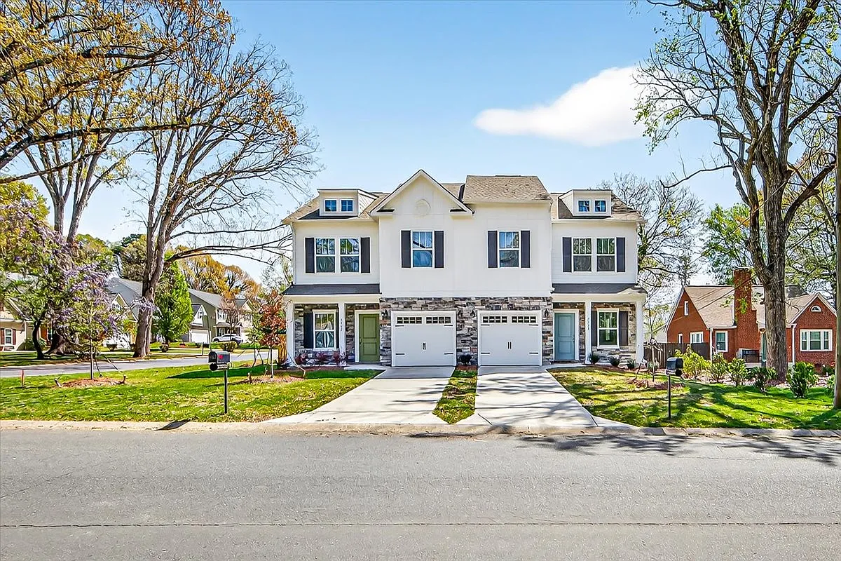 3 bed, 2.5 bath, 1634 sqft, $2,550 — Photo 1