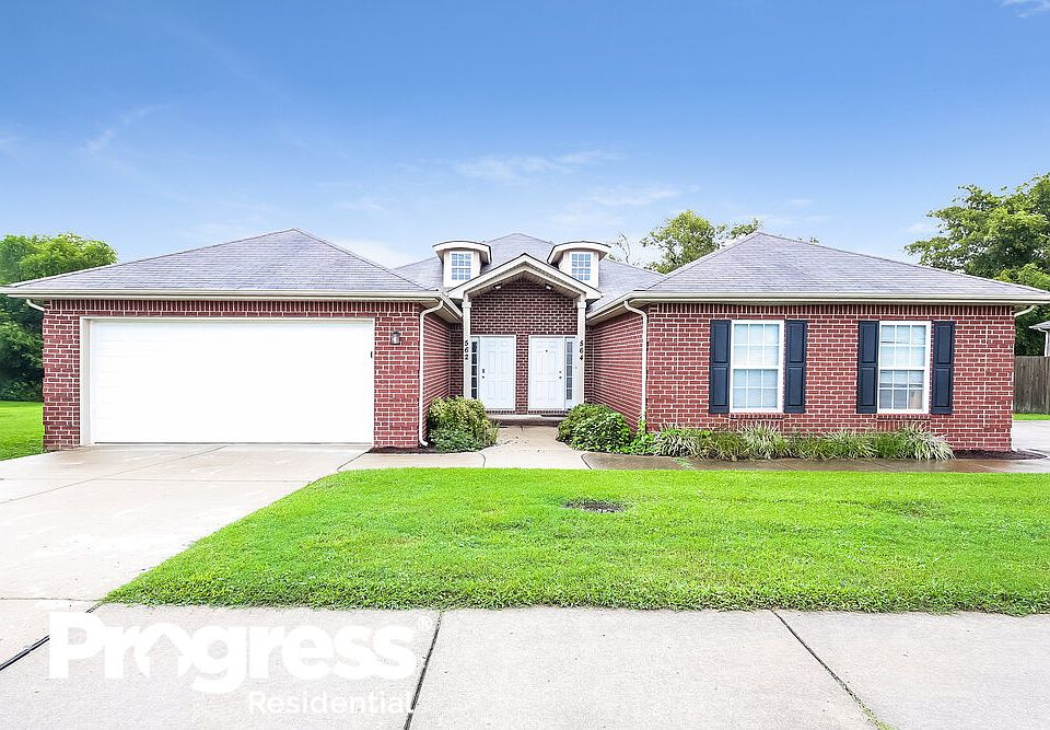 1st image of 562 Rose Cottage Cir