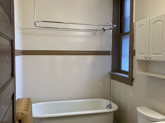 5th image of 4161 Shenandoah Ave #1F