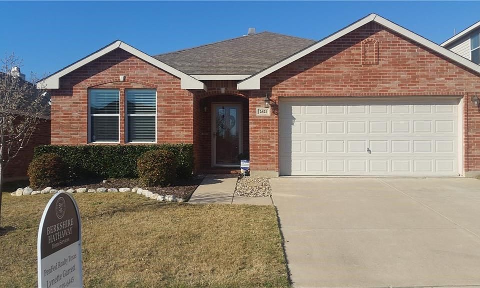 1st image of 2621 Tuscan View Dr