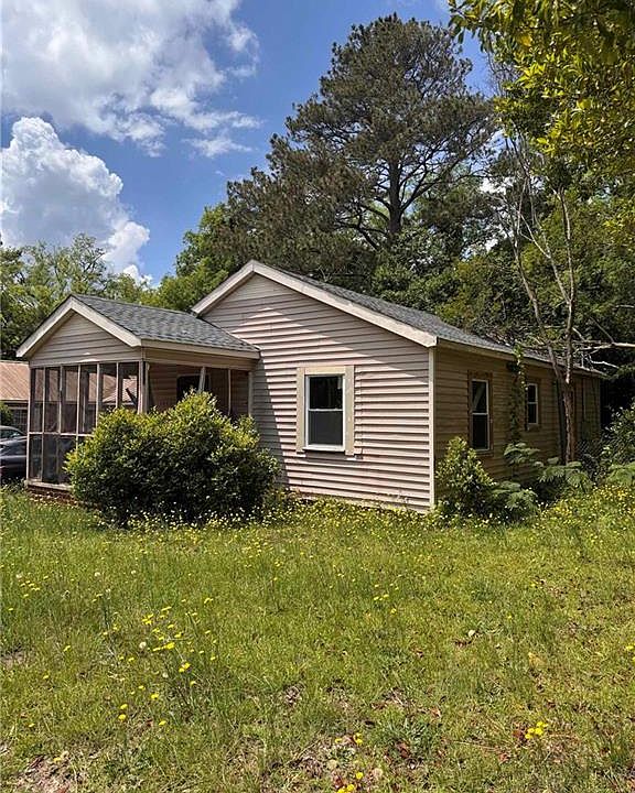 1st image of 1061 Cypress Dr