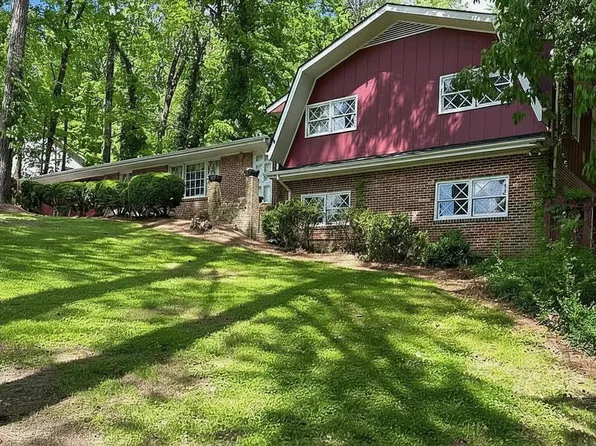 206 Edgewood Dr, Louisburg, NC 27549