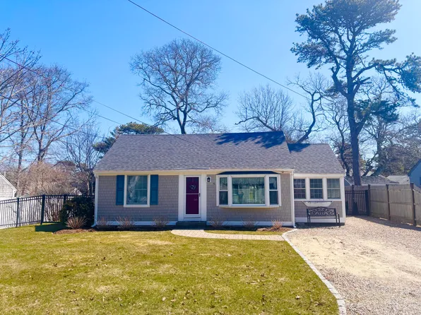 6 Oak Street, Dennis Port, MA 02639