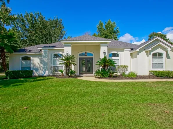 500 Serenity Ln, Madisonville, LA 70447