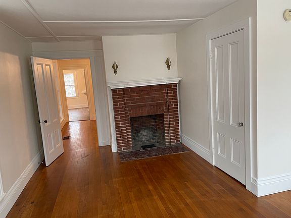 5th image of 183 Washington St #A