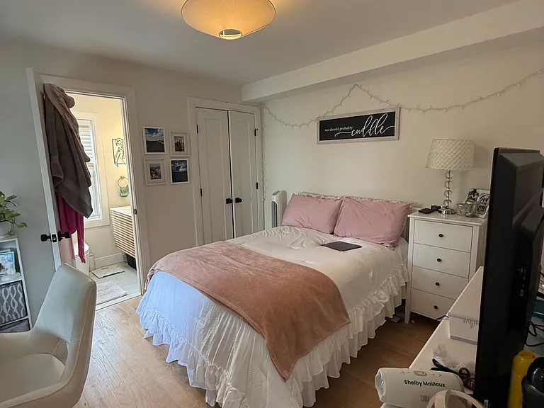 92 Chelsea St #3 — Photo 3