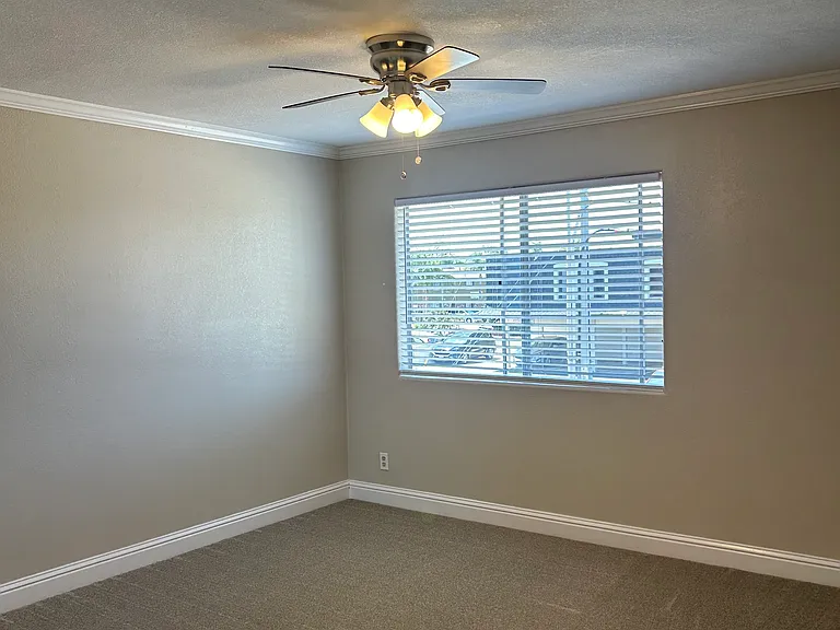 1288 Holly Ave — Photo 20