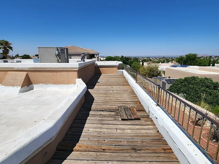 4189 Capistrano Ave — Photo 39