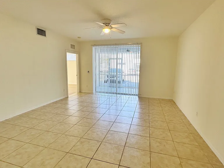 1075 Hancock Creek South Blvd #102 — Photo 5