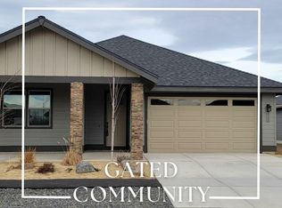 2537 NW Redwood Cir, Redmond, OR 97756
