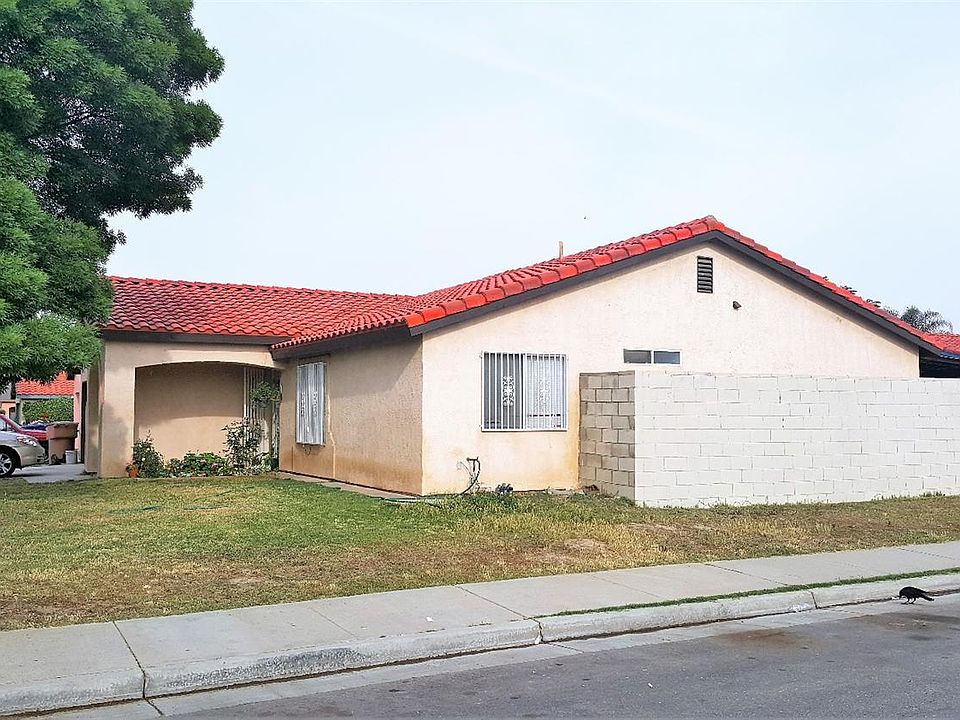 2nd image of 702 Ivy Trae Ln