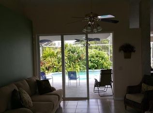 691 SE Whitmore Dr, Port Saint Lucie, FL 34984