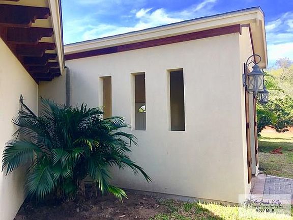4th image of 780 Acacia Lake Dr