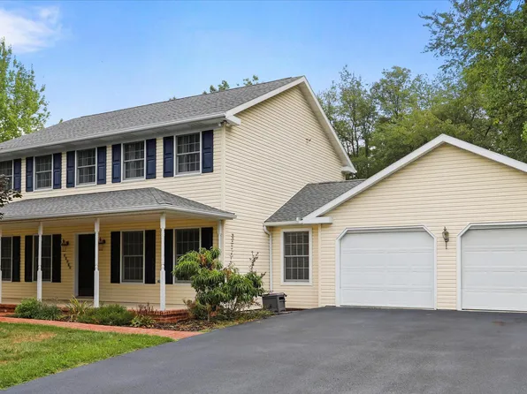 12381 Knollwood Cir, Waynesboro, PA 17268