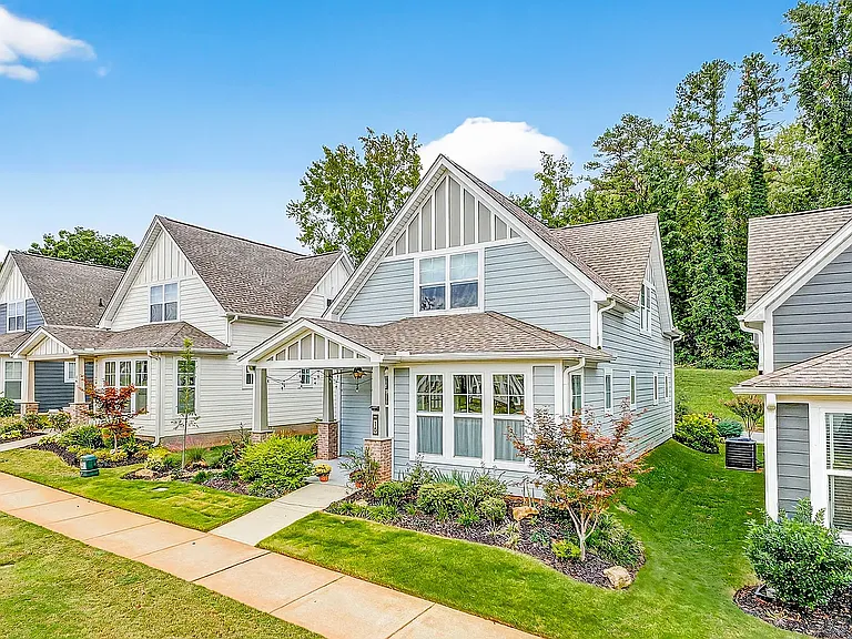 18 Cottage Knoll Cir — Photo 50