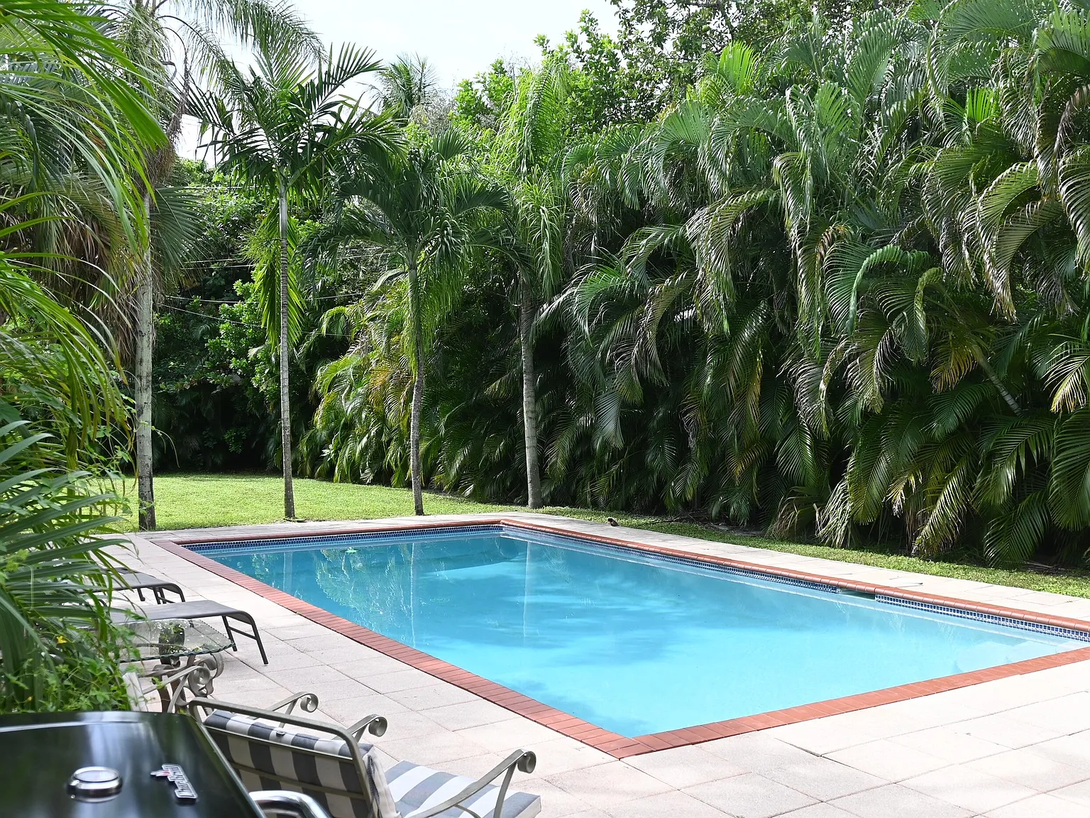 4 bed, 2.5 bath, 1603 sqft, $5,000 — Photo 3