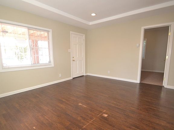 4th image of 12158 Lowemont St