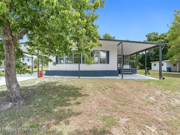 7658 Dinsmore St, Brooksville, FL 34613