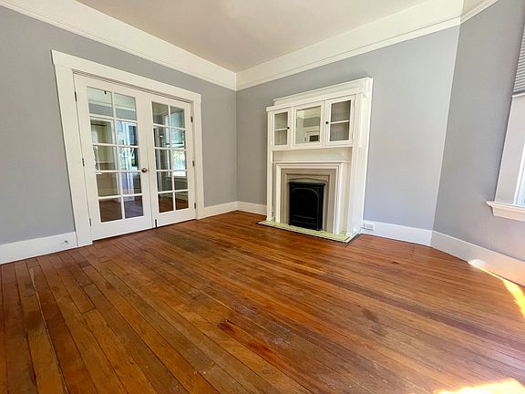 2nd image of 3909 17th St APT 1