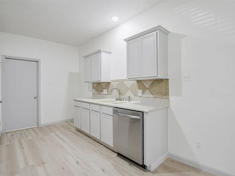 6627 Stonecross Creek Ln — Photo 9