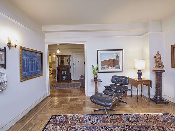 5th image of 50 W 96th St APT 2A