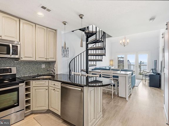 4th image of 501 E Brigantine Ave APT 304