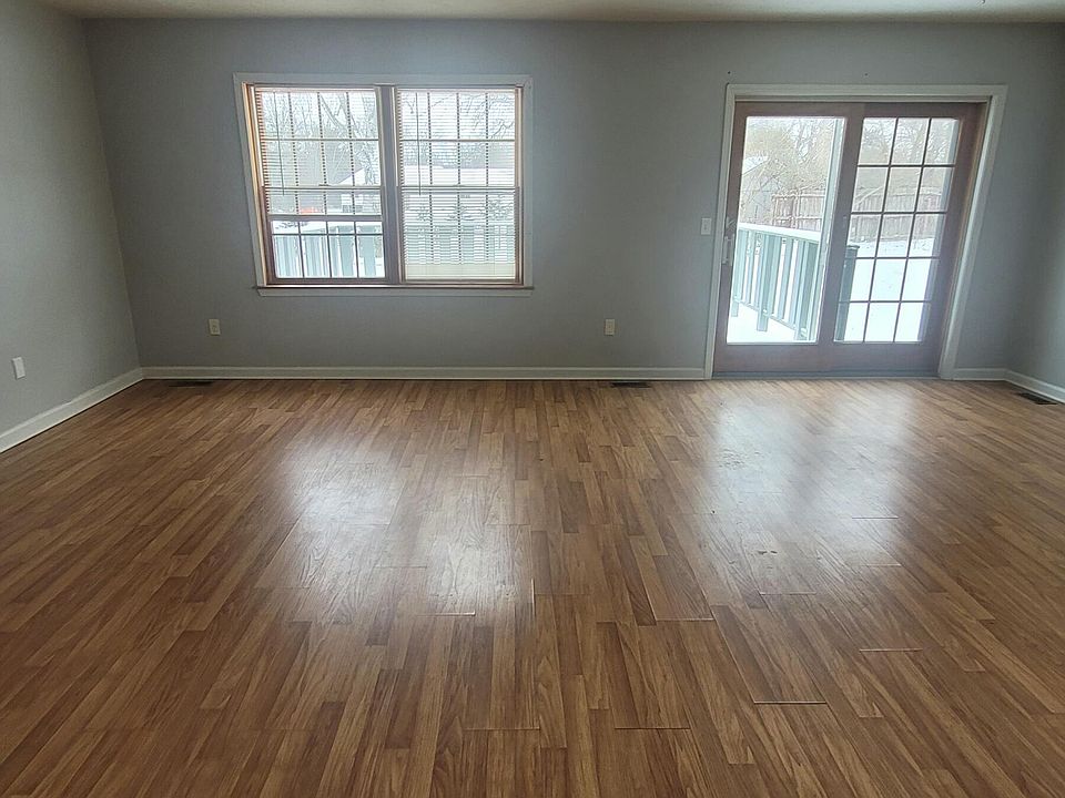 2nd image of 608 E Bellevue St