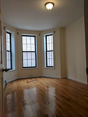 Rented by Brownstone Property Group | media 16