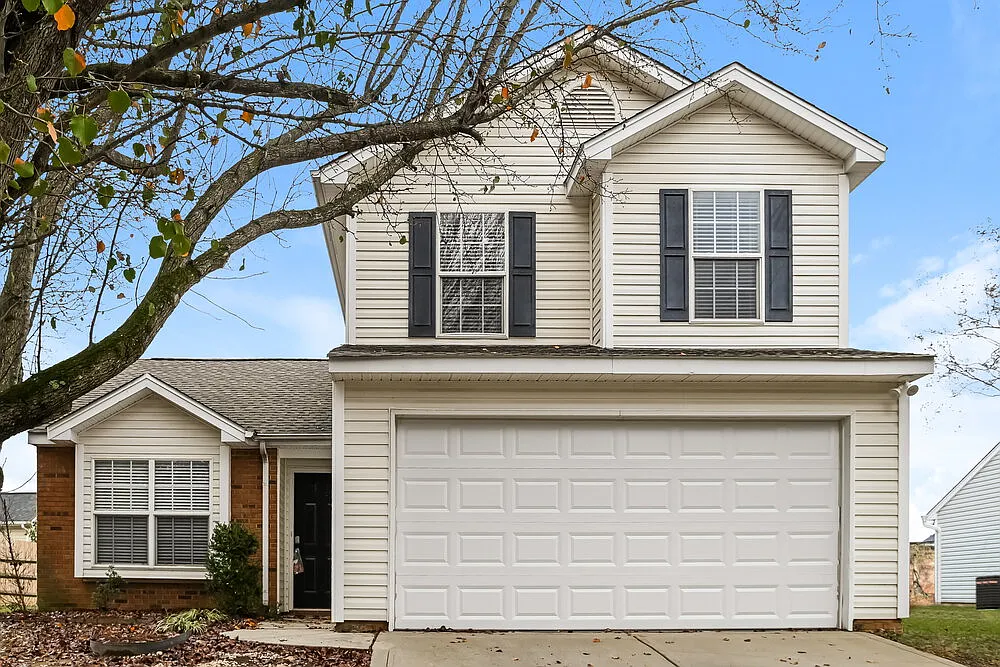 3 bed, 2.5 bath, 1540 sqft, $2,030 — Photo 1