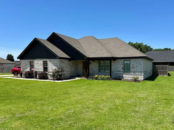 252 Quincy Cir, Trumann, AR 72472