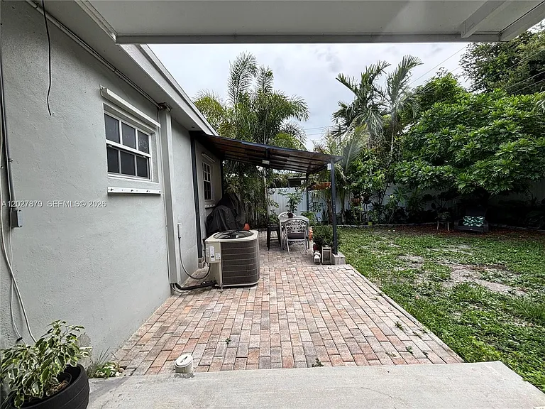 3240 SW 66th Ter — Photo 29