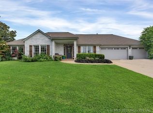 71555 S 230th Rd, Wagoner, OK 74467