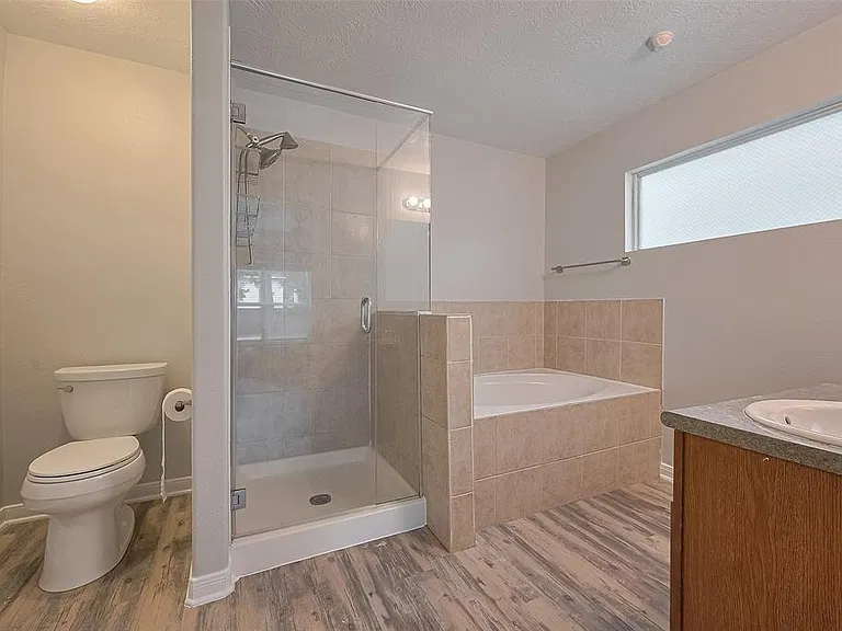 5009 Willow Point Dr — Photo 35